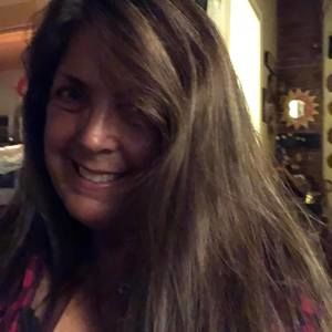 Meet your Posher, Deborah